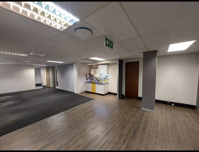 469M² OFFICE TO LET IN GREENSTONE HILL